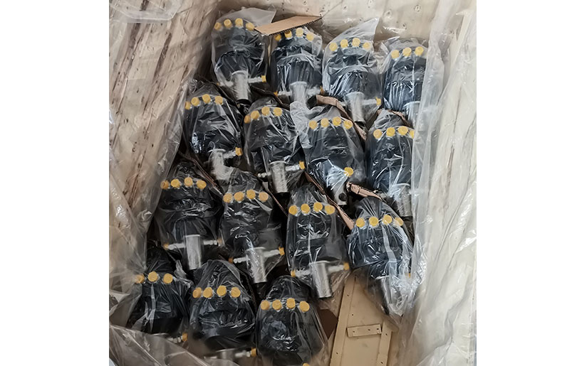 临沧专业随车旋转抓木机生产厂家